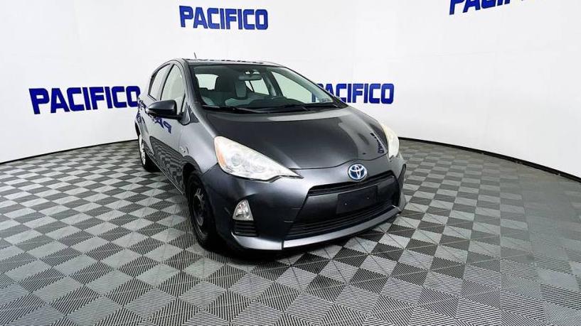 TOYOTA PRIUS C 2013 JTDKDTB38D1555459 image